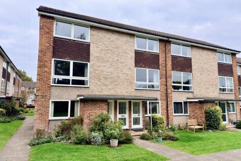 2 bedroom maisonette for sale