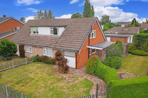 3 bedroom semi-detached bungalow for sale