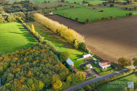 Scoulton Road, Rockland St. Peter 4 bed cottage for sale