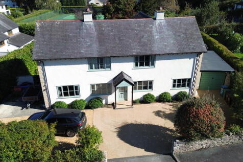 Gorad Road, Bangor LL57 5 bed detached house for sale