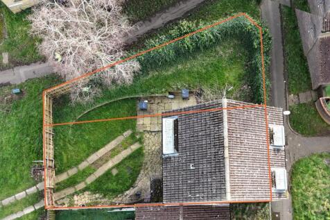 7 bedroom semi-detached house for sale