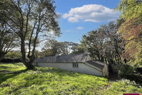 Bryniau, Dyserth, Denbighshire LL18 6BY 3 bed cottage for sale