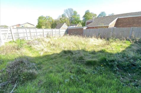 adj to 9 Ancaster Drive, Sleaford NG34 Plot for sale