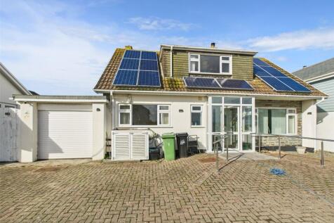 4 bedroom bungalow for sale