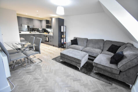 2 bedroom flat for sale