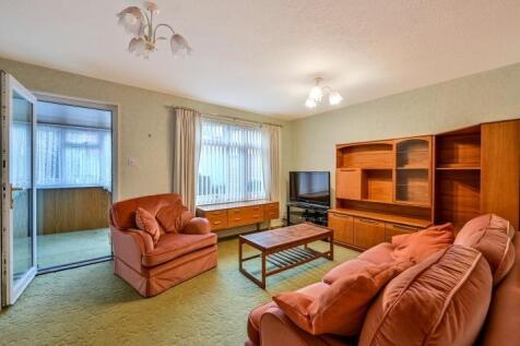 Baird Drive, Guildford, GU3 3 bed terraced house for sale