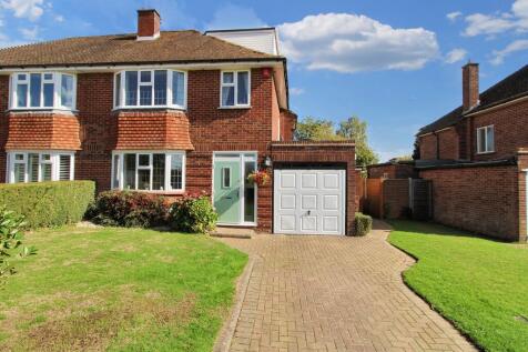 4 bedroom semi-detached house for sale