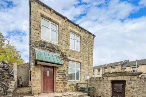 Warwick Road, Batley 2 bed detached house for sale