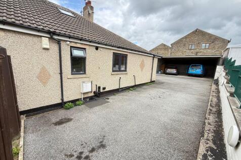 Halifax Road, Hipperholme HX3 2 bed detached bungalow for sale