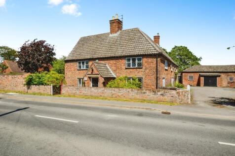 6 bedroom detached house for sale