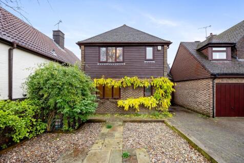 Chandlers Way, Steyning BN44 4 bed link detached house for sale