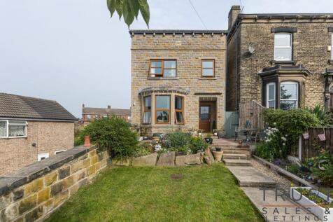 Bunkers Lane, Batley, WF17 6 bed detached house for sale