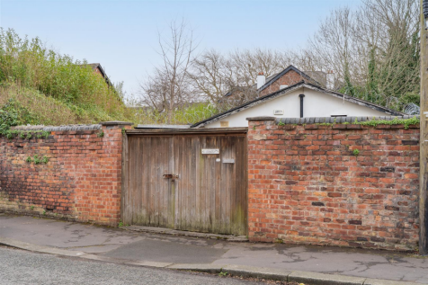 Wellington Crescent, Old Trafford Detached house for sale