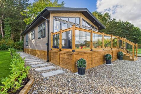 Leconfield Road, Cherry Burton, HU17 7LJ 2 bed mobile home for sale