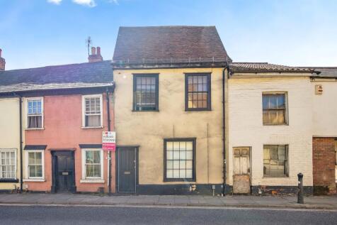 1 bedroom ground floor flat for sale