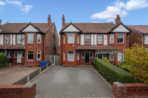4 bedroom semi-detached house for sale