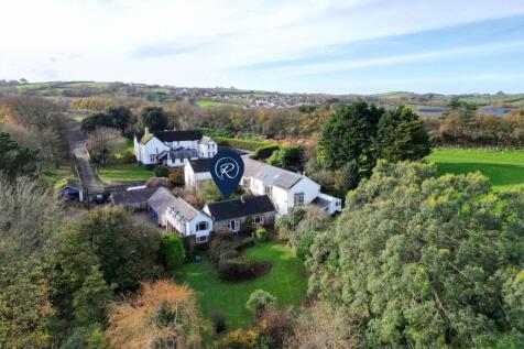 Lower Winsford Court, Abbotsham Road 5 bed barn conversion for sale