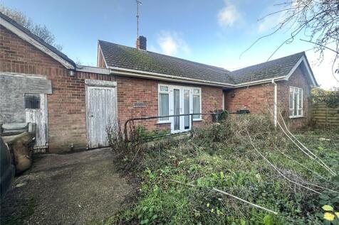 Spring Row, Stowmarket, Suffolk, IP14 3 bed bungalow for sale