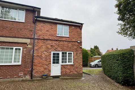 Molescroft Mews, Beverley, HU17 7LT 2 bed end of terrace house for sale
