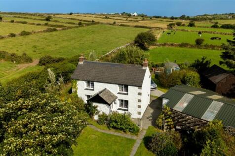 Calvadnack, Redruth TR16 3 bed cottage for sale