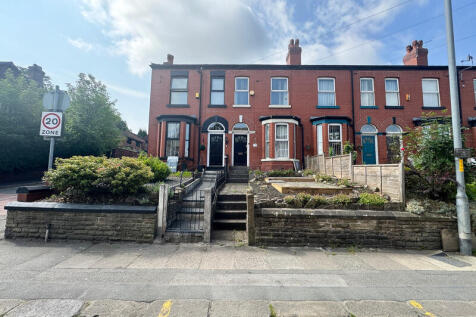 Mottram Road, Hyde 3 bed terraced house for sale