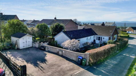 2 bedroom detached bungalow for sale