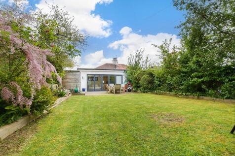 3 bedroom semi-detached bungalow for sale