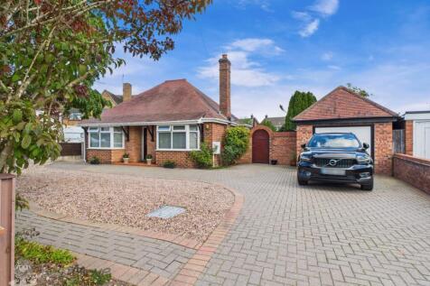 2 bedroom detached bungalow for sale