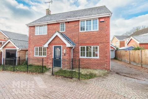 4 bedroom detached house for sale