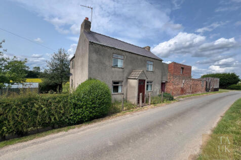 Road To Little Airmyn, Newland... 3 bed detached house for sale
