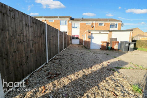 St Audreys Close, Hatfield 3 bed terraced house for sale