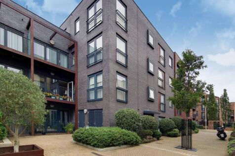 Sovereign Court, Stanmore, HA7 1 bed flat for sale
