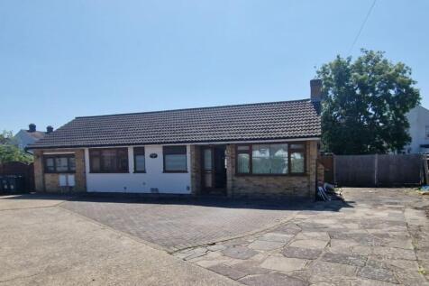 3 bedroom detached bungalow for sale