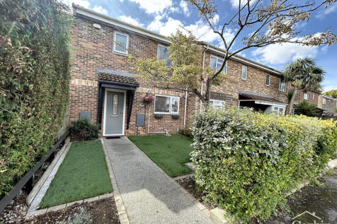 Columbia Road, Bournemouth, BH10 4 3 bed terraced house for sale