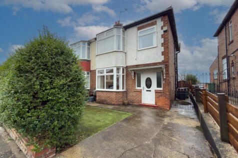 23 Broomhill Gardens, Hartlepool... 3 bed semi