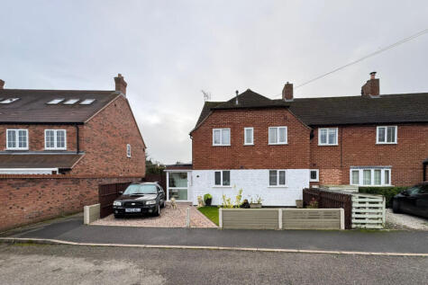 2 bedroom end of terrace house for sale