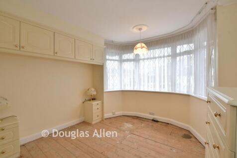 3 bedroom semi-detached bungalow for sale