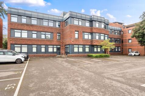 Fleet,  Hampshire,  GU51 2 bed flat for sale
