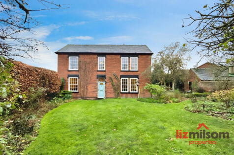 High Street, Swadlincote DE12 3 bed detached house for sale