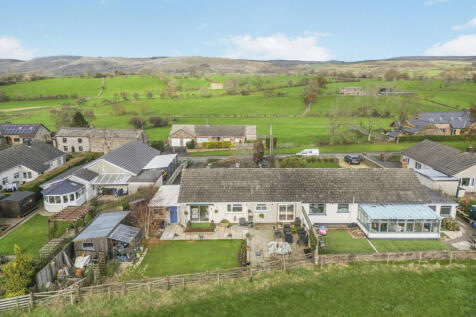 3 bedroom semi-detached bungalow for sale