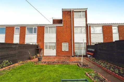 4 bedroom terraced house for sale