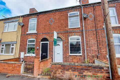 Pilsley Road, Chesterfield S45 2 bed terraced house for sale
