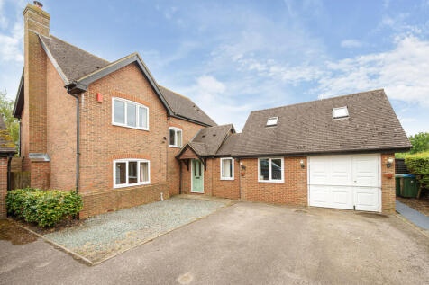 Sovereign Close, Buckingham MK18 5 bed detached house for sale
