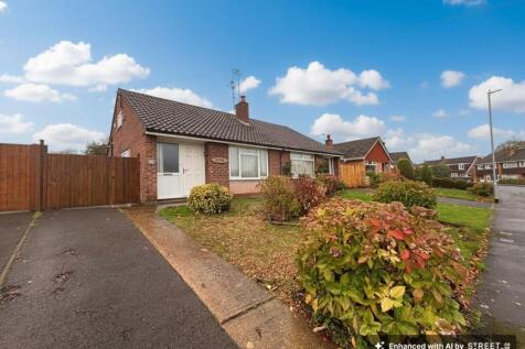 2 bedroom semi-detached bungalow for sale
