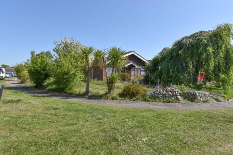Broom Knoll, East Bergholt, CO7 3 bed detached bungalow for sale