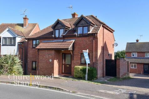 Taylor Drive, Lawford, CO11 4 bed detached house for sale