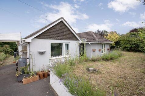 Woodbrook Road, Totnes TQ9 2 bed bungalow for sale