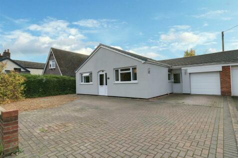 3 bedroom detached bungalow for sale