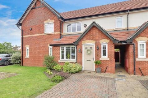 Lions Close, Alsager 2 bed terraced house for sale