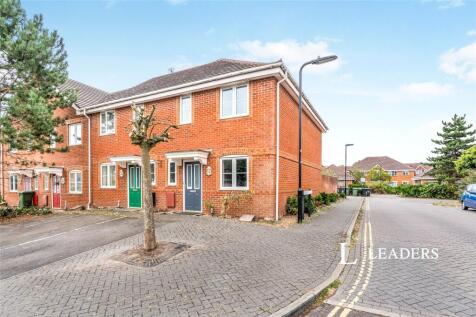 Stranding Street, Eastleigh, Hampshire 3 bed house for sale